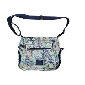 ETA Everyday Travel Adventure Tropical Jungle Print‎ Bag with Wristlet